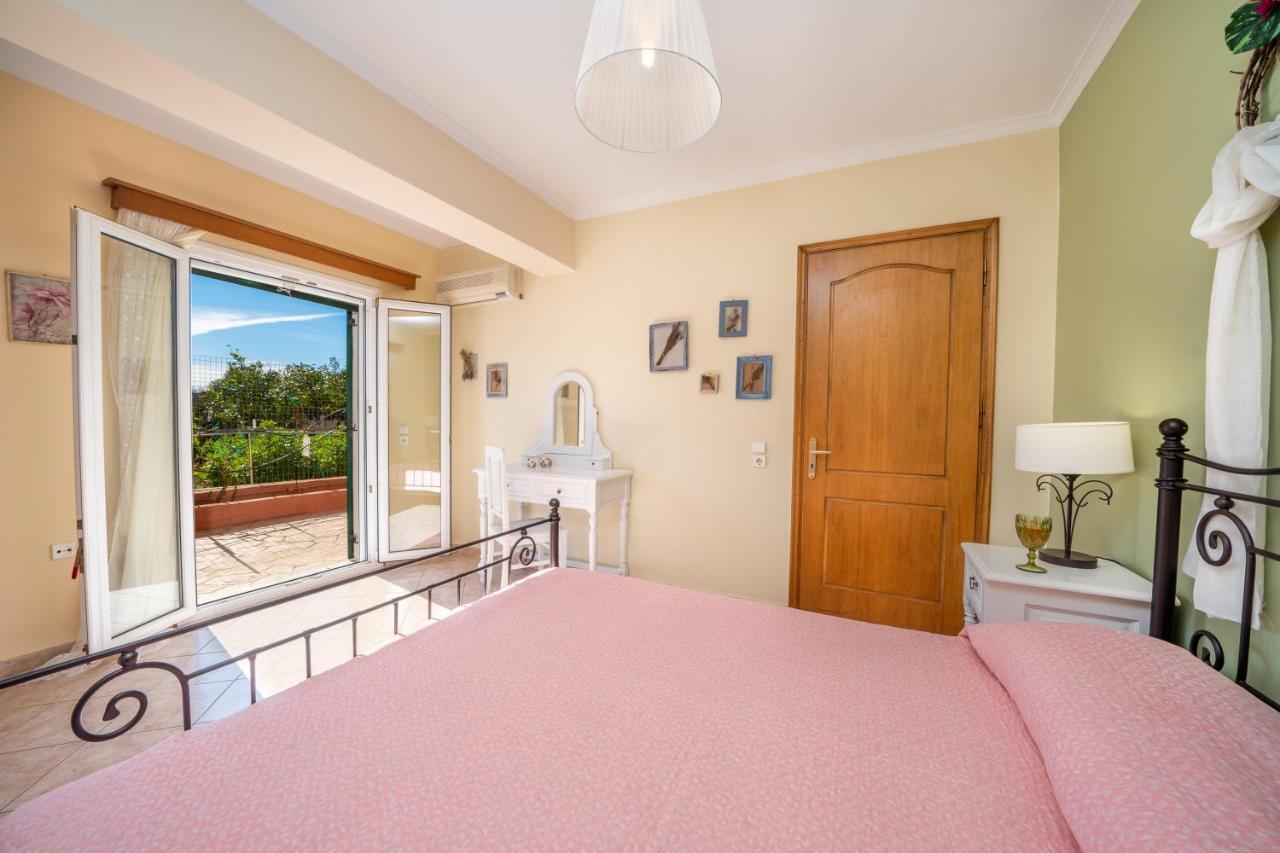 Artemis Superb 2 Bedroom Apartment 700 M Away From The Beach Minia Exterior foto