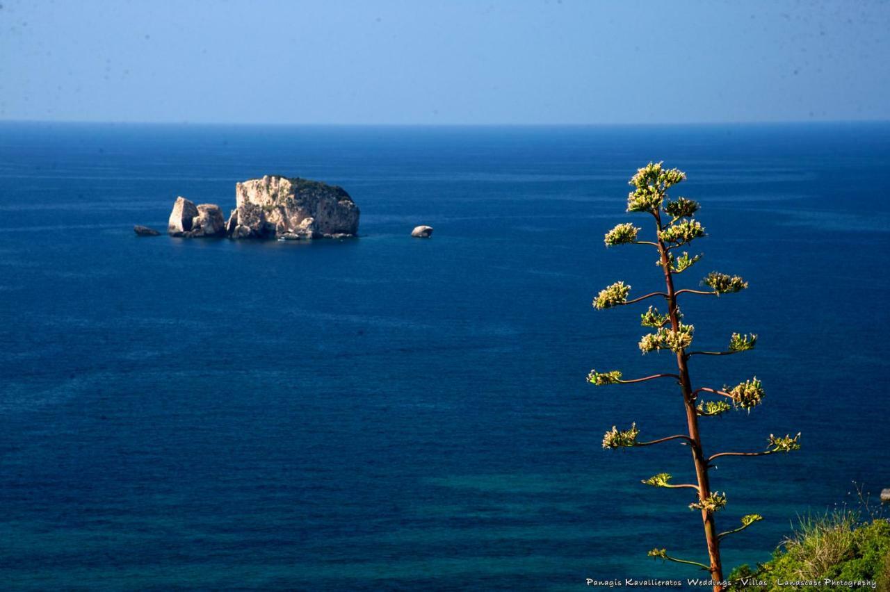 Artemis Superb 2 Bedroom Apartment 700 M Away From The Beach Minia Exterior foto